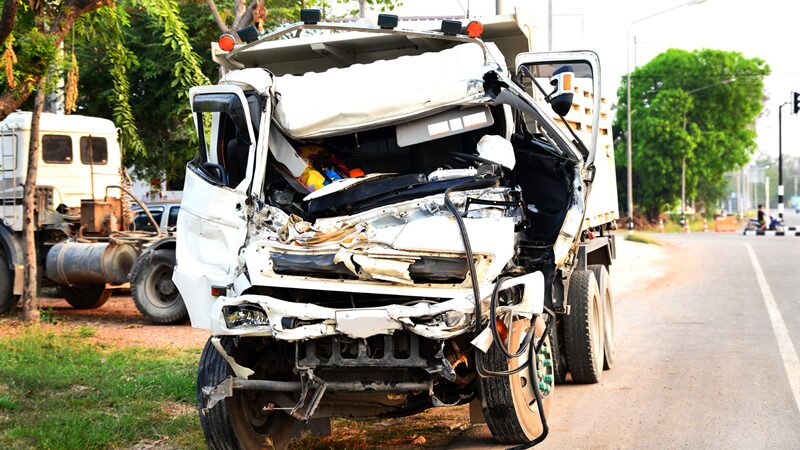 Dayton, OH - Dump Truck and SUV Collision Causes Injuries on US 35 WB and S Keowee St