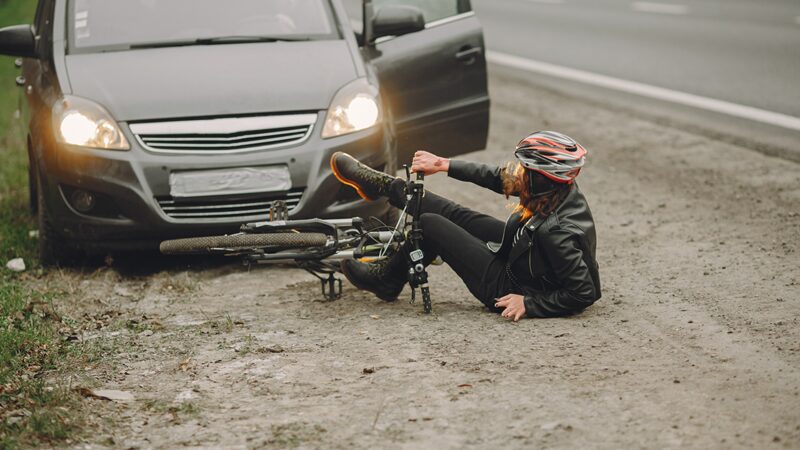 Columbus, OH – Cyclist Injured in Accident at Olentangy River Rd and W 5th Ave