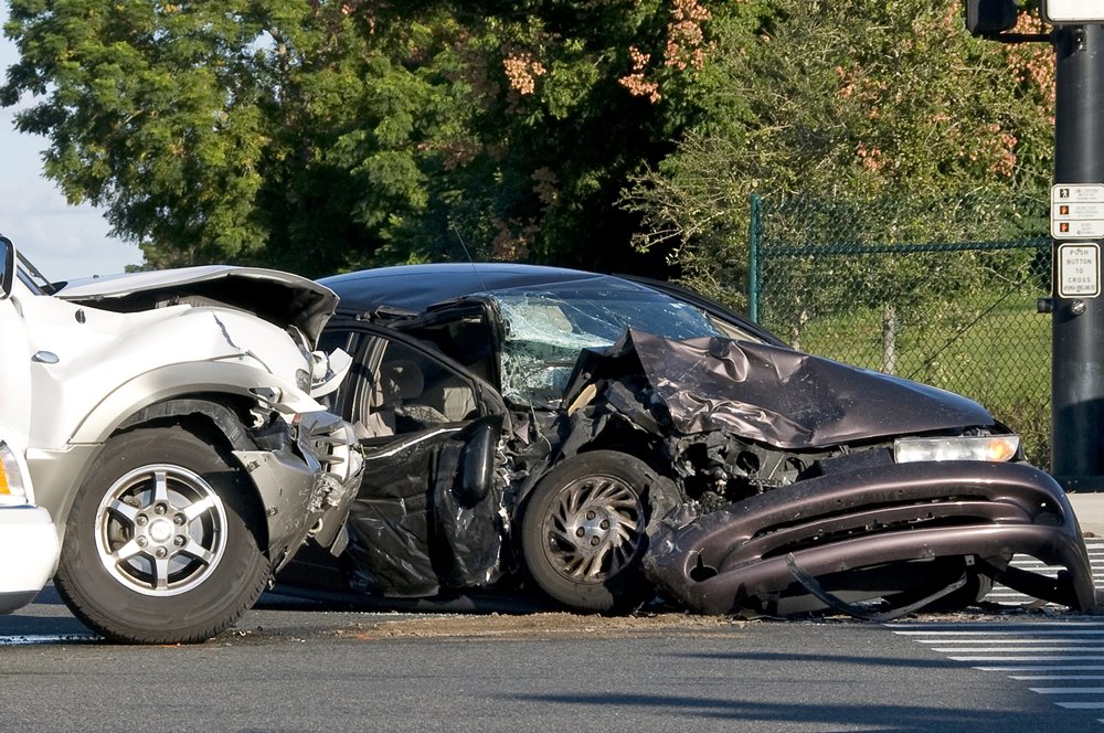 New Carlisle, OH - Serious Injury Two-Car Crash at W Lake Ave near Ghrnhart Dr