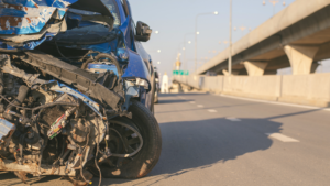 Columbus, OH - 6 Injured in Car Crash on I-70 E Ramp at Alum Creek Dr