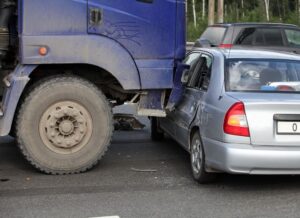 Dayton, OH - Multi-Vehicle Crash on I-75 N Sends One to the Hospital